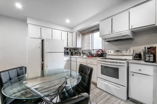 Kitchen - 2451 Rue Monsabré, Montréal (Mercier/Hochelaga-Maisonneuve), QC - Indoor Photo Showing Kitchen