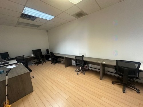 Salle de conférence - Unit-B-8300 Rue St-Patrick, Montréal (Lasalle), QC - Indoor Photo Showing Office