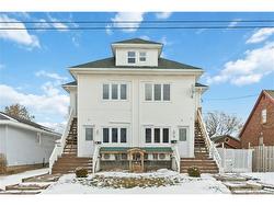 29-31 North ST  Moncton, NB E1C 5X7