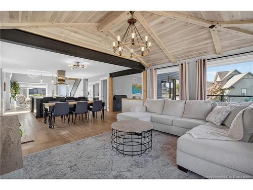 11 Samuel St, Dieppe, NB 