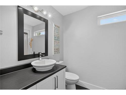 11 Samuel St, Dieppe, NB 