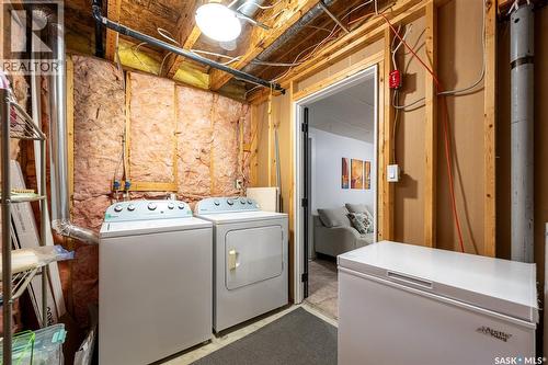 427 Carter Way, Saskatoon, SK - Indoor Photo Showing Laundry Room