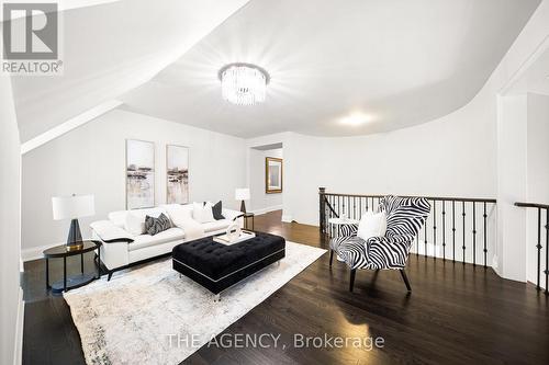 28 Chuck Ormsby Crescent, King, ON - Indoor