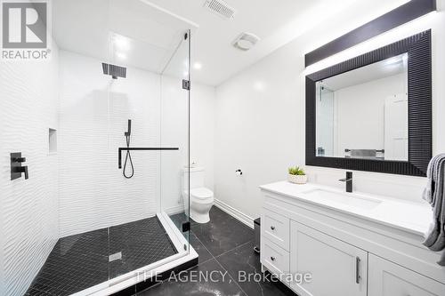 28 Chuck Ormsby Crescent, King, ON - Indoor Photo Showing Bathroom