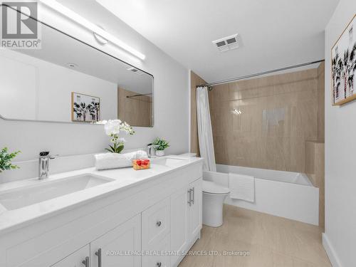 515 - 46 East Liberty Street, Toronto, ON - Indoor Photo Showing Bathroom