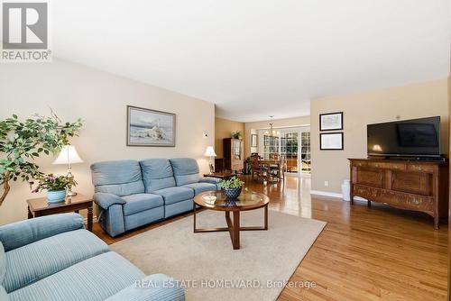 4 Wayne Crescent, Quinte West, ON - Indoor Photo Showing Living Room