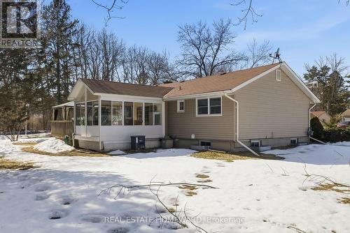 4 Wayne Crescent, Quinte West, ON - Outdoor