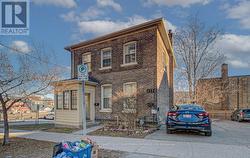 133 DARLING STREET Brantford, ON N3T 2L1