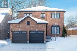 993 WHITNEY CRESCENT  Midland, ON L4R 5N3