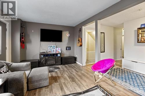 5557 Coronation, Windsor, ON - Indoor Photo Showing Other Room