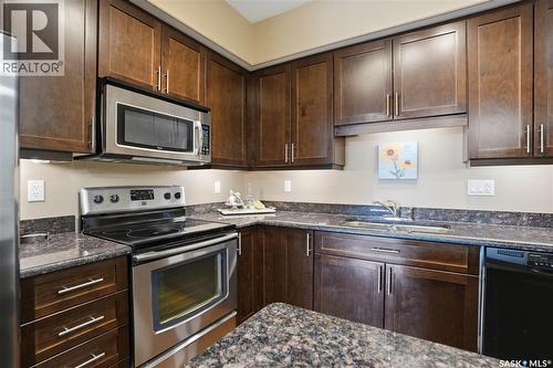 311 227 Pinehouse Drive, Saskatoon, SK - Indoor Photo Showing Kitchen