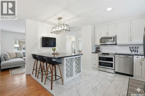 145 Stillwater Drive, Saskatoon, SK - Indoor Photo Showing Kitchen With Stainless Steel Kitchen