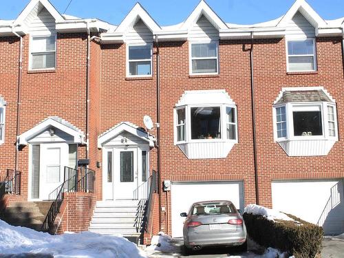 87 Lincoln Cross  Halifax, NS B3M 3S6