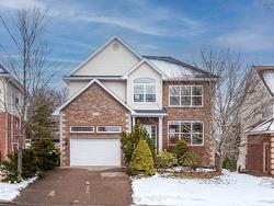 15 Kingsbury Way  Bedford, NS B4A 4M5