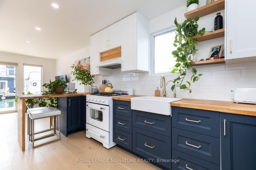 E65-7 Brimley Road S, Toronto, ON - Indoor Photo Showing Kitchen