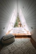 Mezzanine - 