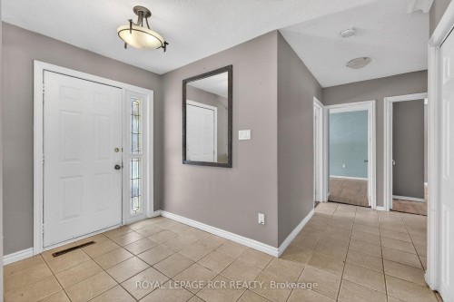 3 Starrview Crescent, Mono, ON - Indoor Photo Showing Other Room