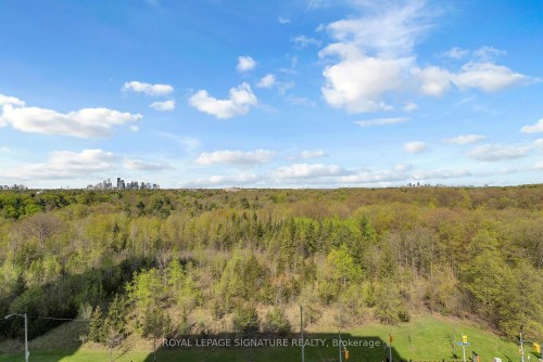 905-1101 Leslie Street, Toronto, ON - Outdoor With View