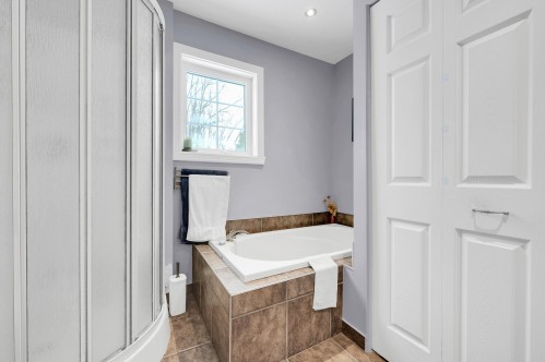 Salle de bains - 750 Rue Maple, Prévost, QC - Indoor Photo Showing Bathroom