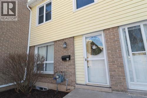 27 TURNER DRIVE Unit# 46  Sarnia, ON N7S 4R9