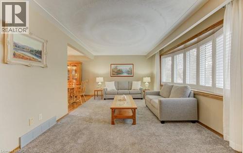 612 Green Meadow Crescent, Waterloo, ON - Indoor Photo Showing Living Room