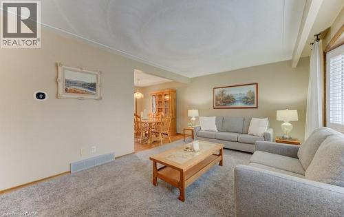 612 Green Meadow Crescent, Waterloo, ON - Indoor Photo Showing Living Room