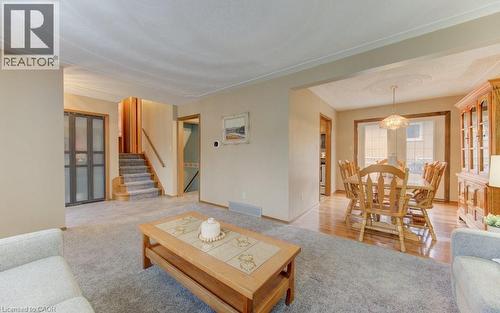 612 Green Meadow Crescent, Waterloo, ON - Indoor Photo Showing Living Room