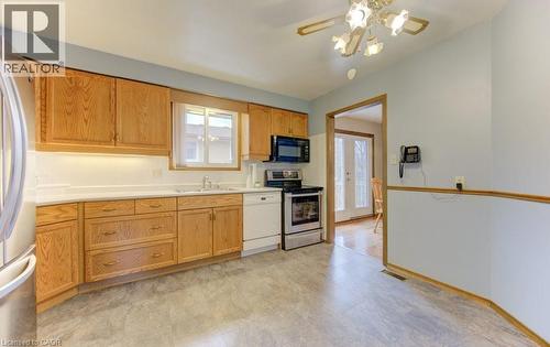 612 Green Meadow Crescent, Waterloo, ON - Indoor Photo Showing Kitchen