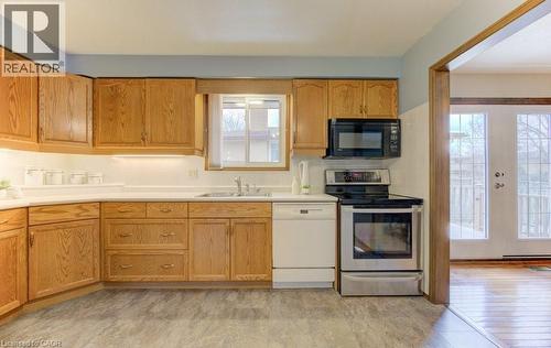612 Green Meadow Crescent, Waterloo, ON - Indoor Photo Showing Kitchen