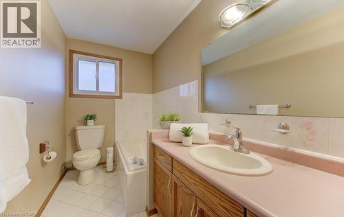 612 Green Meadow Crescent, Waterloo, ON - Indoor Photo Showing Bathroom