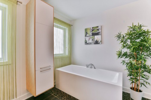 Salle de bains - 2592 Rue Robindaine, L'Assomption, QC - Indoor Photo Showing Other Room