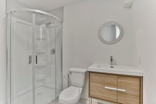 Salle de bains - 2592 Rue Robindaine, L'Assomption, QC - Indoor Photo Showing Bathroom