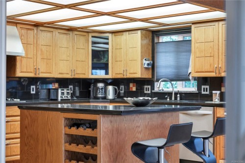1755 Passage View Dr, Campbell River, BC 