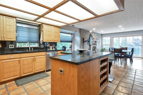 1755 Passage View Dr, Campbell River, BC 