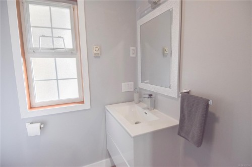 1755 Passage View Dr, Campbell River, BC 