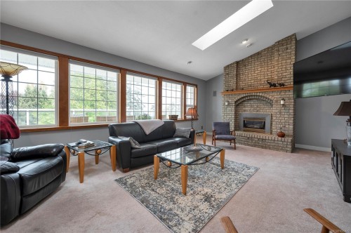 1755 Passage View Dr, Campbell River, BC 
