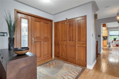 1755 Passage View Dr, Campbell River, BC 