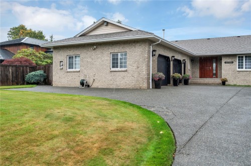 1755 Passage View Dr, Campbell River, BC 