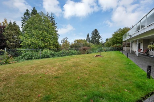 1755 Passage View Dr, Campbell River, BC 