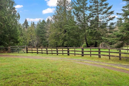 5817 Curry Rd, Duncan, BC 