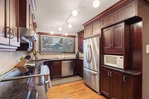 78 Cuthbertson Ave, Winnipeg, MB 