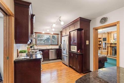 78 Cuthbertson Ave, Winnipeg, MB 