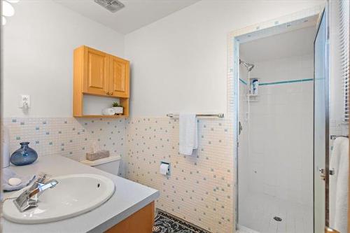 78 Cuthbertson Ave, Winnipeg, MB 