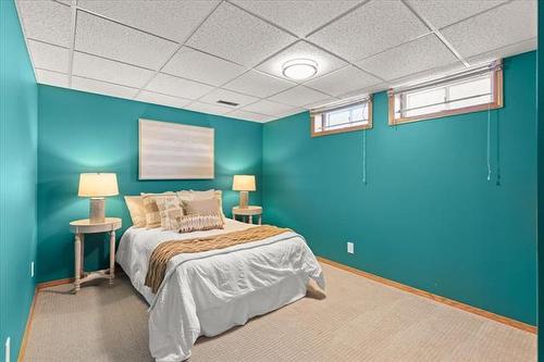 78 Cuthbertson Ave, Winnipeg, MB 