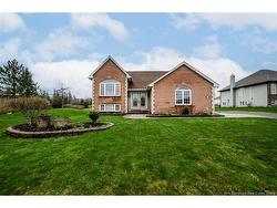 717 Royal Oaks BLVD  Moncton, NB E1H 3N8