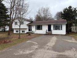 29 Clover CRT  Sussex, NB E4E 2L8