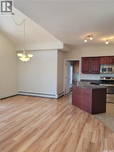 304 928 Heritage View, Saskatoon, SK - Indoor Photo Showing Kitchen