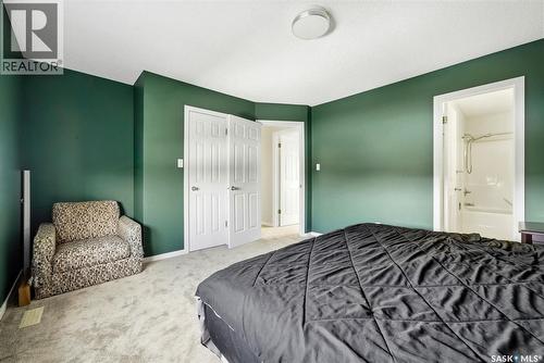 1368 Maple Leaf Crescent N, Regina, SK - Indoor Photo Showing Bedroom