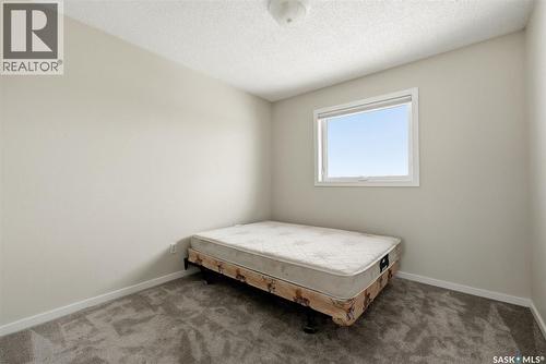 1368 Maple Leaf Crescent N, Regina, SK - Indoor Photo Showing Bedroom