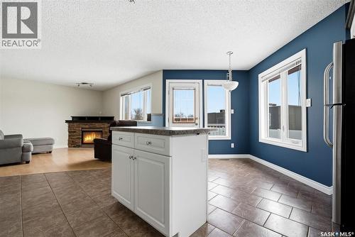 1368 Maple Leaf Crescent N, Regina, SK - Indoor